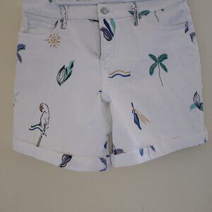 Chico's So Slimming Girlfriend Denim Short (ropical Print)